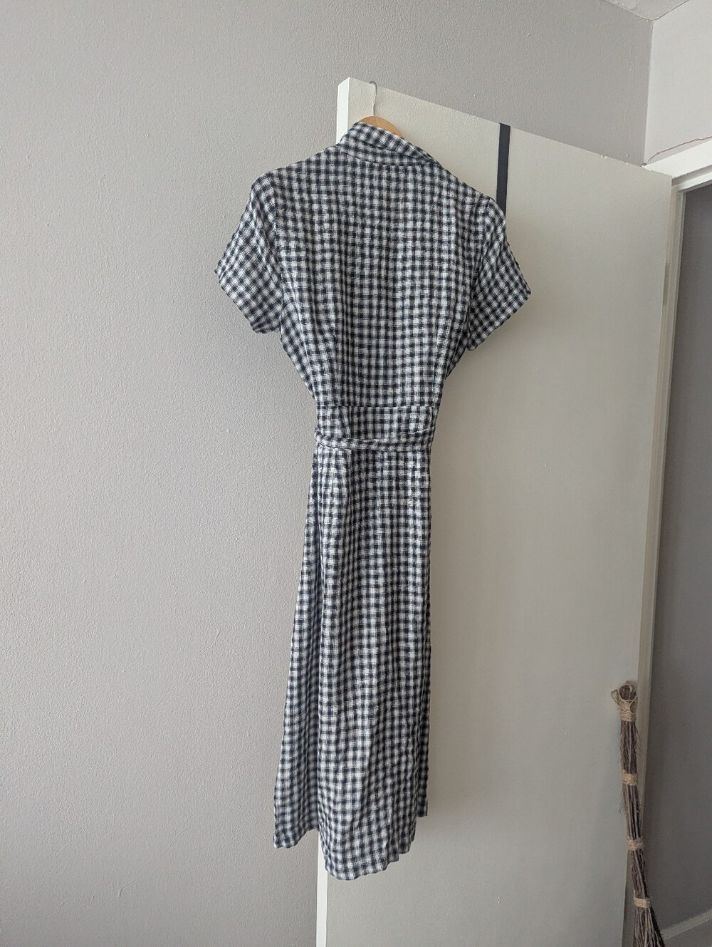Quince Black & White Gingham Button-Front Dress - Picture 4 of 10